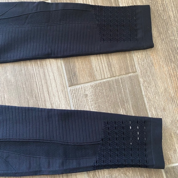 EUC • Gymshark Leggings - Picture 6 of 10